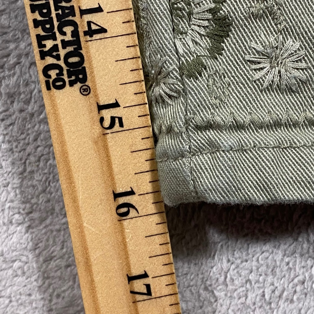 Gloria Vanderbilt Amanda Capri Women 6P Green Embroidered Hem‎ High Rise Pants - Picture 7 of 16
